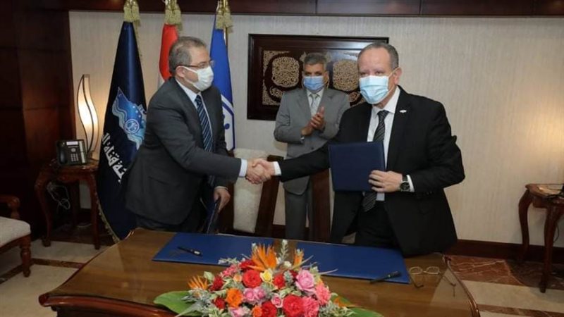 ربيع يشهد توقيع بروتوكول