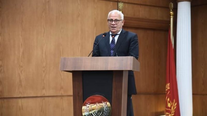 محافظ بورسعيد عادل