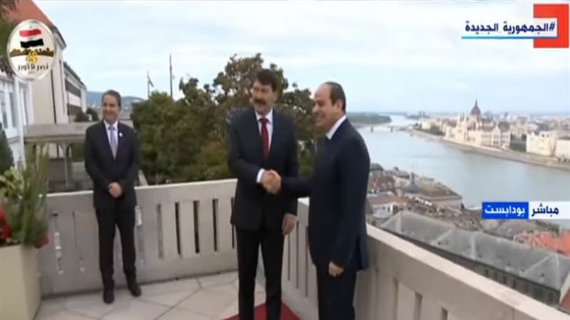 الرئيس المجري يستقبل