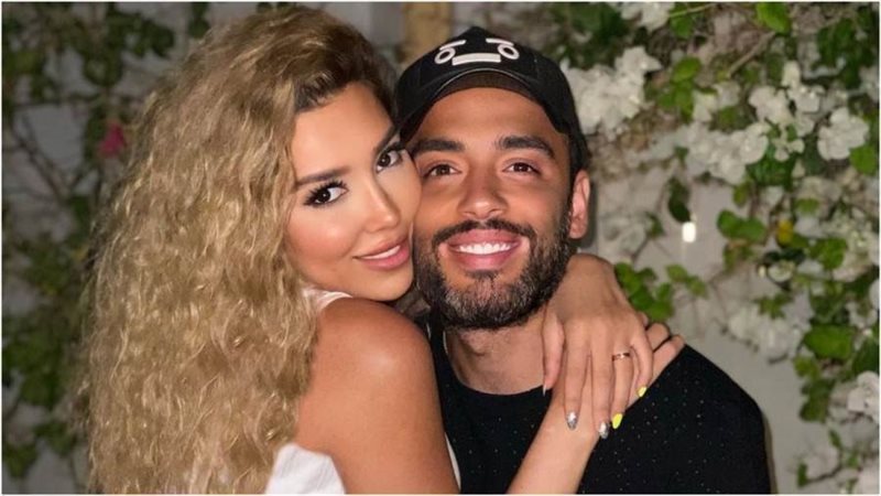 رامي جمال وزوجته