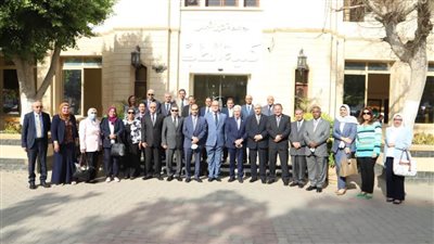 جامعة سوهاج تشارك في اجتماع المجلس الأعلى للدراسات العليا بعين شمس