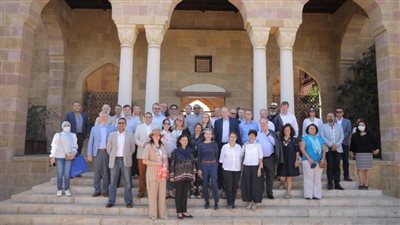 سفراء الاتحاد الأوروبي يزورون مسجد الطنبغا المارداني