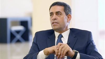 رئيس المفوضية للانتخابات الليبية يلتقي بالمبعوث الأمريكي الخاص إلى ليبيا