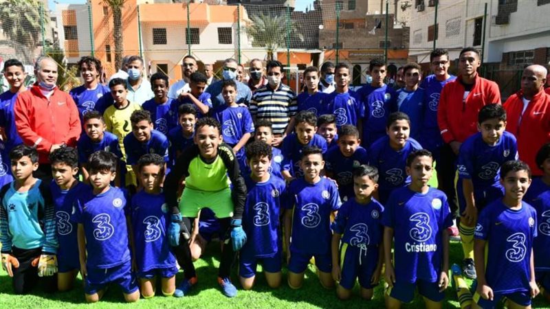 وزير الرياضة خلال