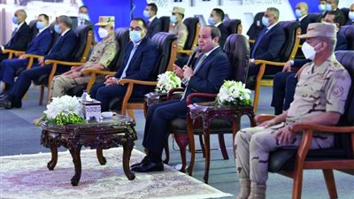 الرئيس عبد الفتاح السيسي يفتتح عدد من مشروعات الإسكان 