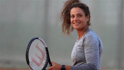 ميار شريف تهنئ أنس جابر بدخولها ضمن أفضل عشرة لاعبين على العالم