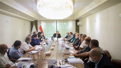 رئيس الرعاية الصحية يتابع تطوير المنشآت بالسويس وأسوان