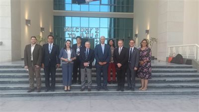 رئيس جامعة العلمين الدولية يستقبل وفد جامعة ويليام باترسون الأمريكية