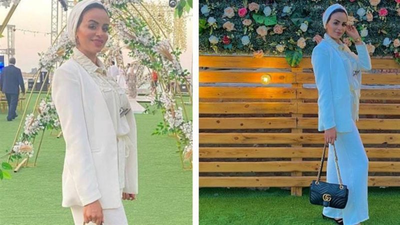 بدلة بألوان فاتحة