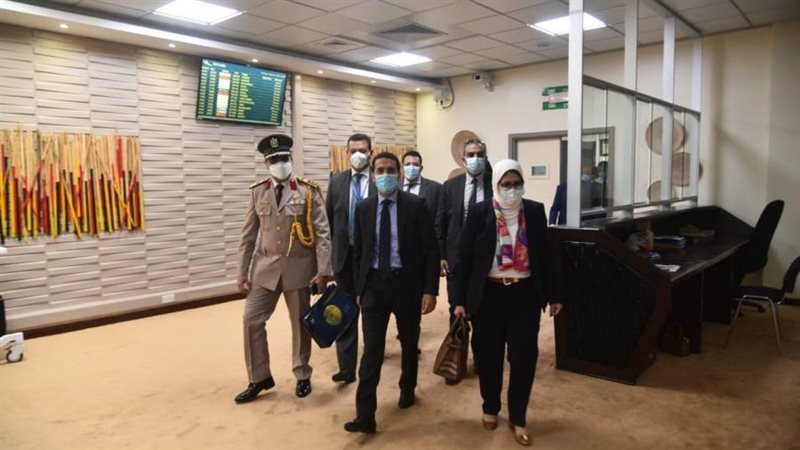 وصول وزيرة الصحة