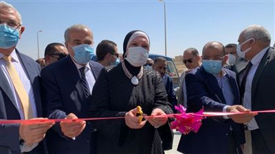 نيفين جامع: المصنع الجديد باستثمارات ٥٥ مليون جنيه وحجم إنتاج ٤٠٠ طن يوميا