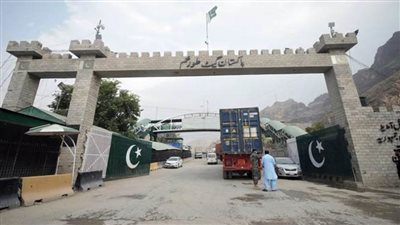باكستان تسمح لألف طالب أفغاني بعبور منفذ تورخام الحدودي