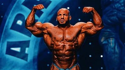 عاجل.. تعرف على سبب تأجيل عودة بيج رامي للقاهرة للغد