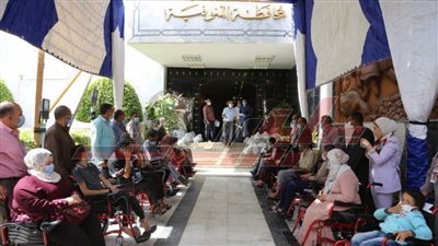 بقيمة مليون جنيه.. كراسي كهربائية ومساعدات مالية لذوي الهمم والأولي بالرعاية بالمنوفية (صور) 