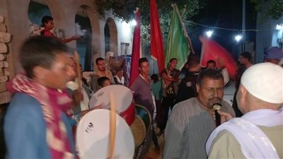 بالإعلام والدفوف الطرق الصوفية يحتفلون بمولد الرسول