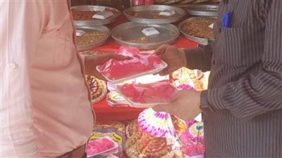 ضبط حلوى منتهية الصلاحية وسمسم بدون علامات تجارية بالبحيرة