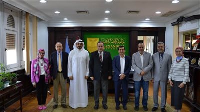 رئيس جامعة الإسكندرية يستقبل الملحق الثقافي الكويتي لبحث سبل التعاون بين الجانبين