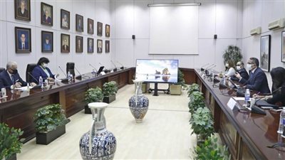  العنانى يناقش إقامة احتفالية سانت كاترين مع وزيرة الثقافة ومحافظ جنوب سيناء 