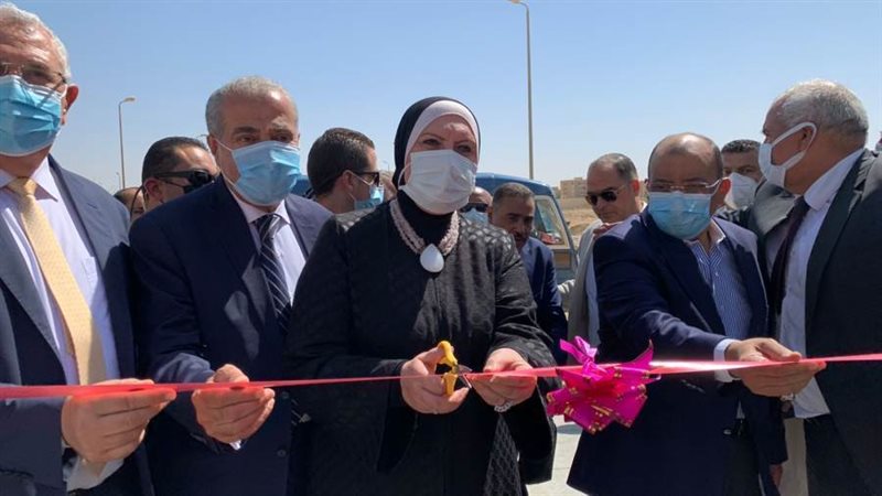 الوزراء أثناء افتتاح