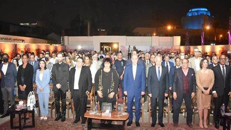 وزيرة الثقافة تكرم