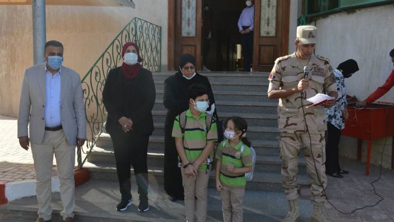 القوات المسلحة بمرافقة