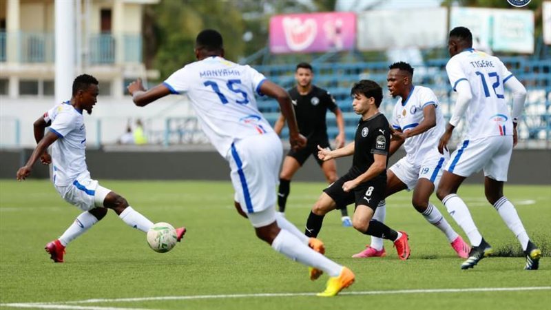 فريق عزام ضد بيراميدز