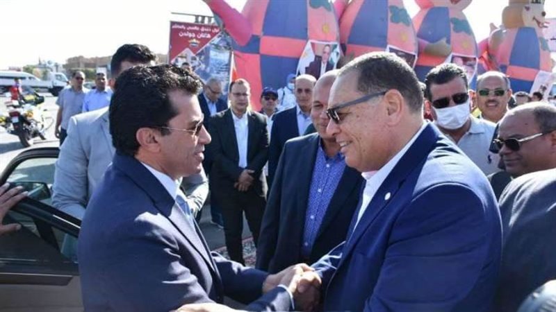 وزير الشباب والرياضة