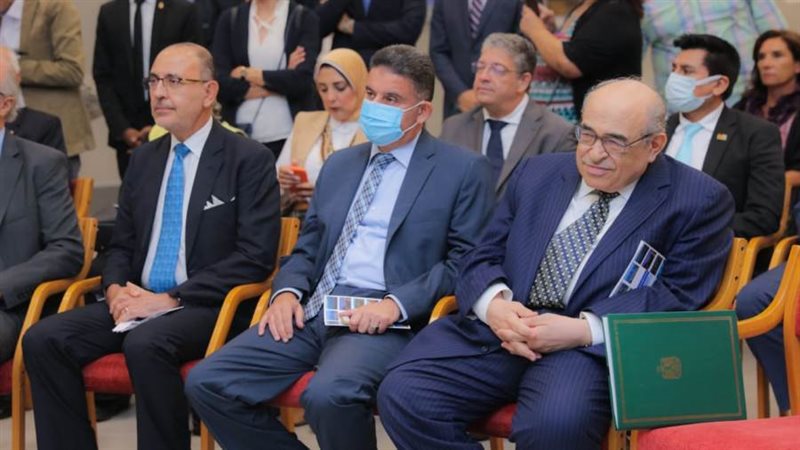 جانب من المعرض