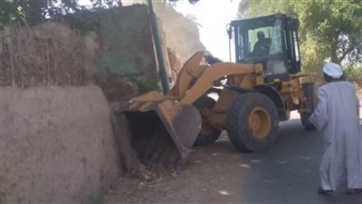 إزالة 39 حالة تعد بمركزي قنا وقفط بقنا