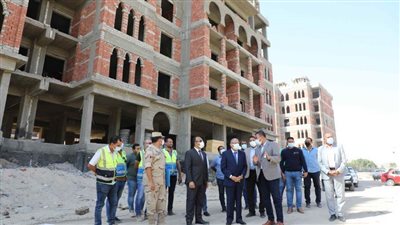 محافظ المنيا يتابع أعمال إنشاء 78 عمارة ضمن مشروع التطوير العمراني 