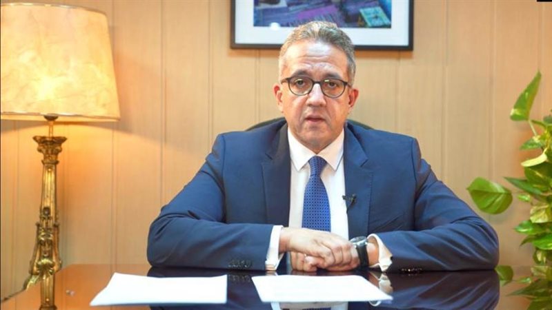 لدكتور خالد العناني