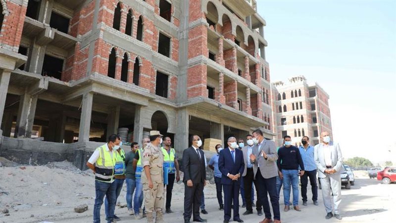 محافظ المنيا يتفقد