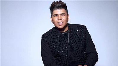 عمر كمال يغني لأول مرة في إسبانيا.. إليك التفاصيل