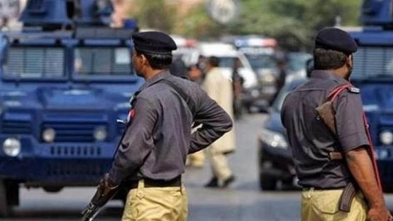 السلطات الباكستانية