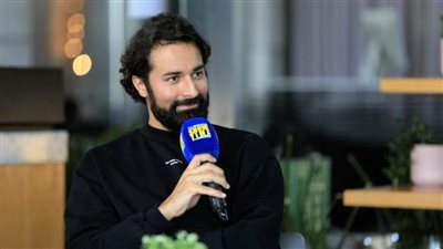 غدًا.. أحمد حاتم في ضيافة It’s Show time على cbc.. (صور)