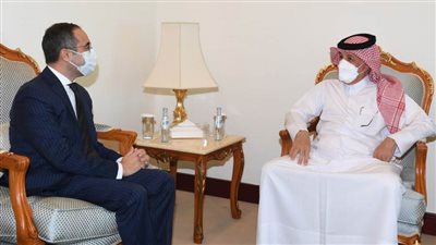 سفير مصر بالدوحة يبحث مع وزير الدولة للشئون الخارجية القطري العلاقات الثنائية