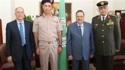 السفير الذوادي يستقبل رئيسي الاتحاد العربي للرياضة العسكرية بمصر والأردن