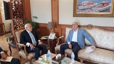 محافظ بورسعيد يستقبل رئيس المصري ويهنئ بالتأهل الإفريقي ويتابع الاستعداد للدوري