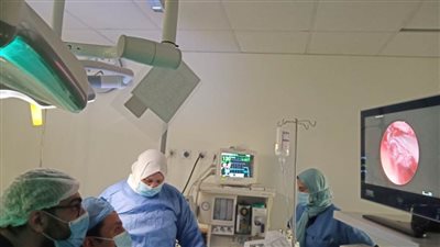 نجاح عملية نادرة لتسرب السائل النخاعي الشوكي بالتأمين الصحي الشامل