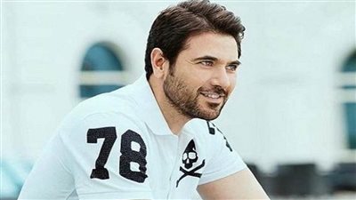 نضال الأحمدية: أحمد عز هرب من حبيبته النجمة اللبنانية يوم خطوبتهما