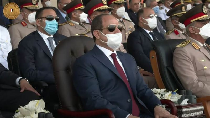 الرئيس السيسي يشهد