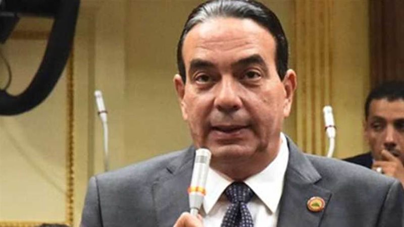 الدكتور أيمن أبو