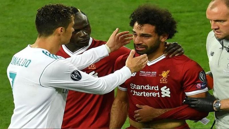 صلاح ورونالدو خلال