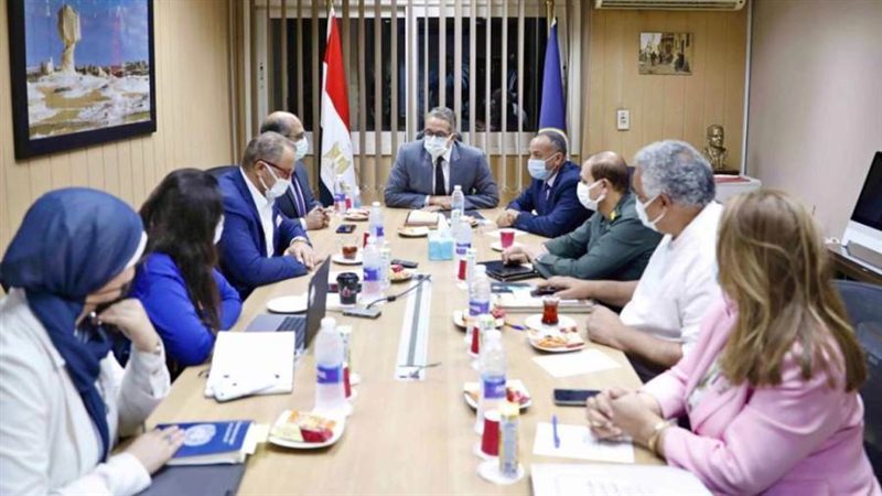 الدكتور خالد العناني