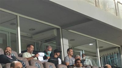 الجهاز الفني لمنتخب مصر يتابع مباراة الزمالك وإنبي