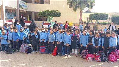  انتظام الدراسة وتشديد الإجراءات الاحترازية  ضد كورونا بمدارس العريش  