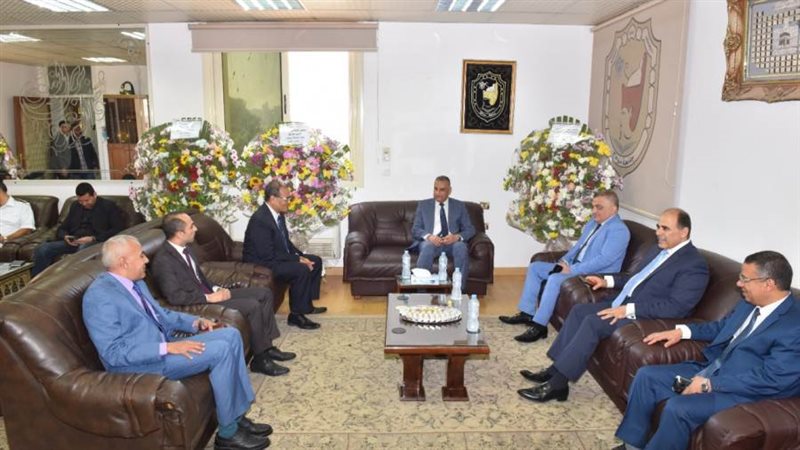 المحافظ ومدير الأمن