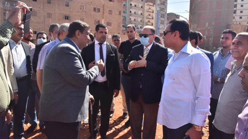 محافظ أسيوط يتفقد