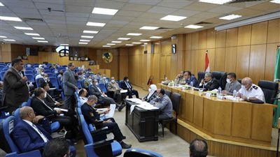 تنفيذي المنيا يقرر منع دخول أي موظف لم يتلق لقاح كورونا للعمل