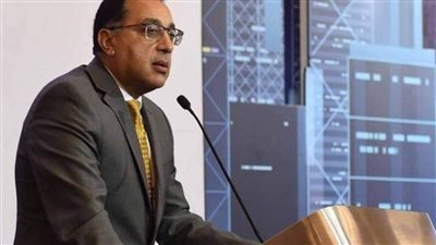 رئيس الوزراء يتفقد الجناح المصري المشارك في معرض 